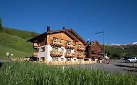 Hotel Li Anta Rossa