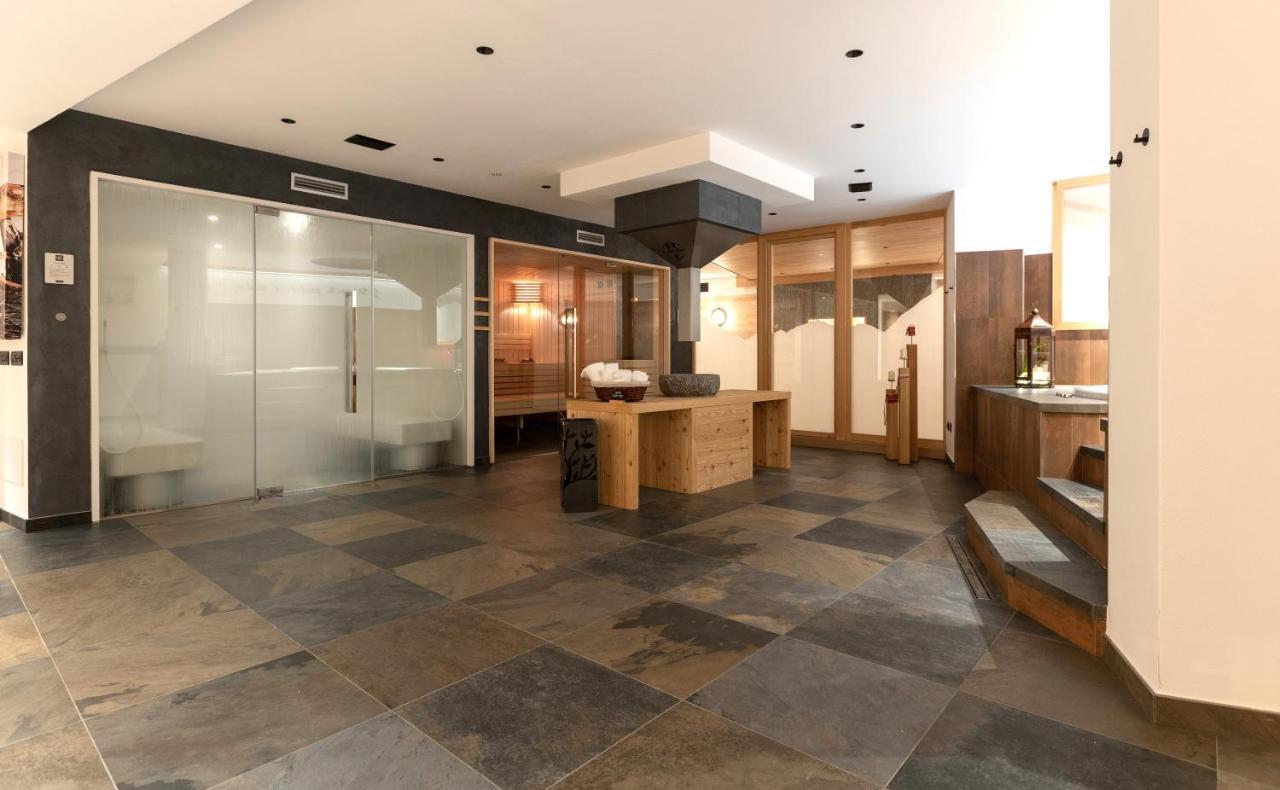 ליביניו Hotel Li Anta Rossa מראה חיצוני תמונה
